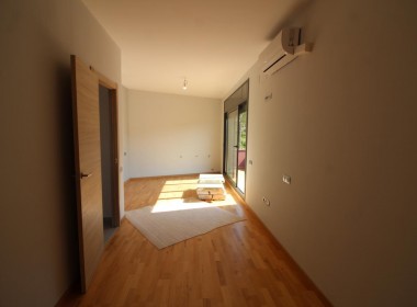 3551799-feb28ff0