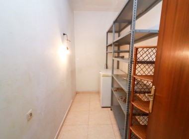 410A8962