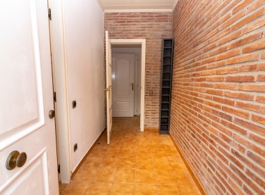 410A9634