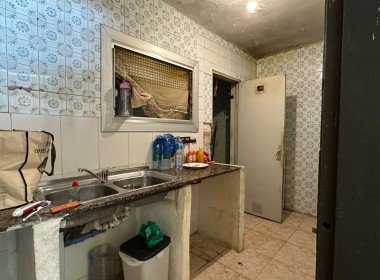 4162374-07b79ca0
